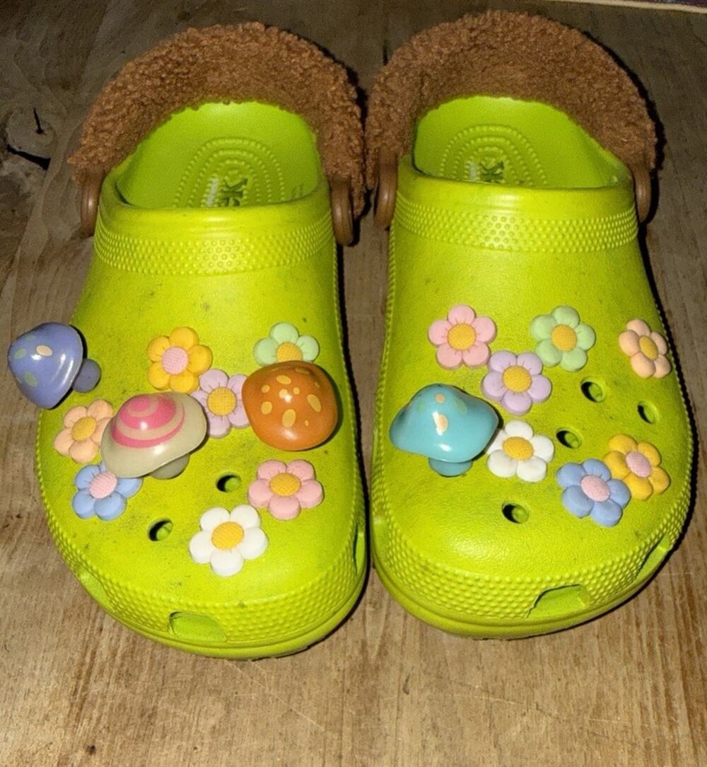 Dreamworks Lime Green Fuzzy-Lined Flower & Mushroom Clogs